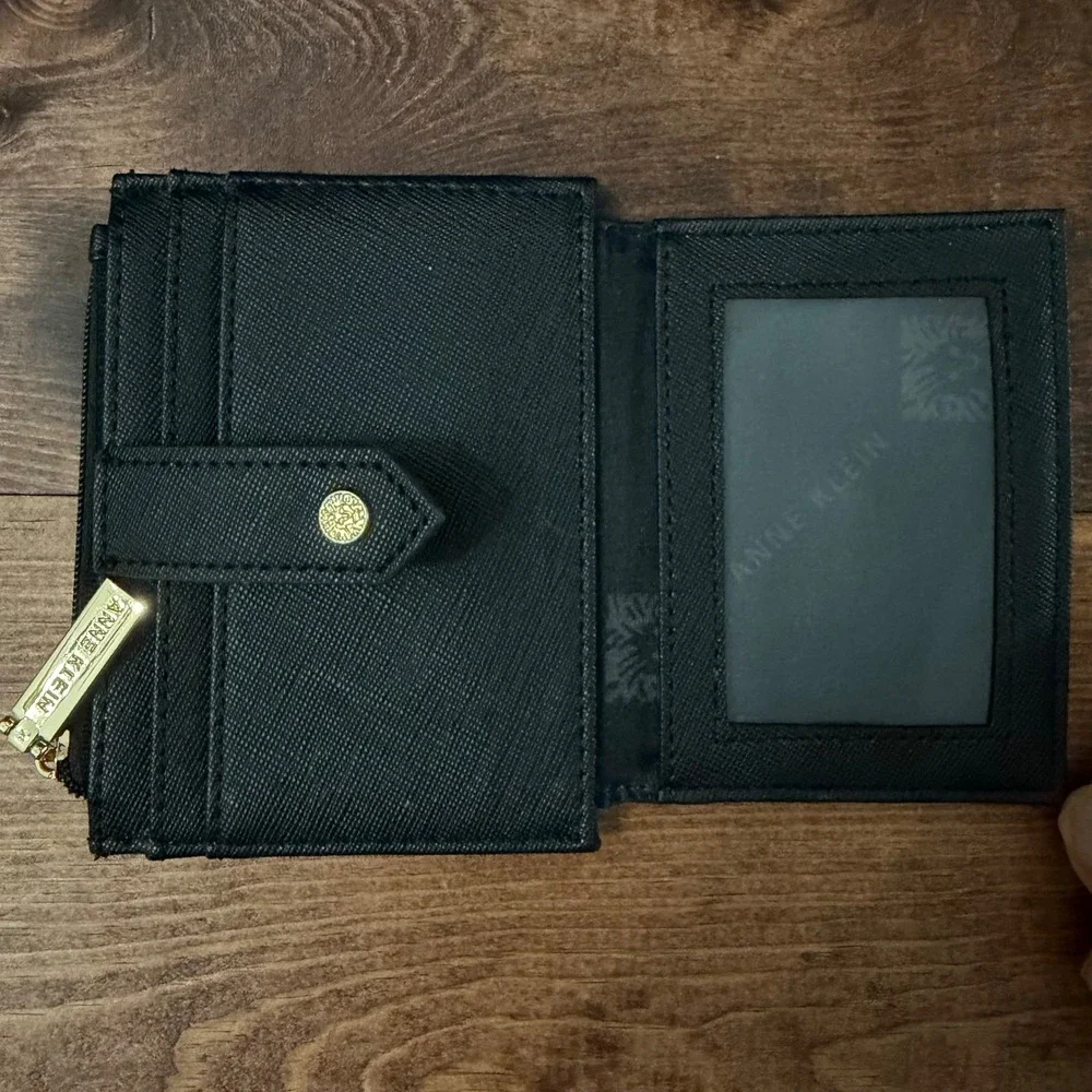 Anne Klein Black Saffiano Bifold Wallet Gold Lion Logo Zipper Pocket Card Holder